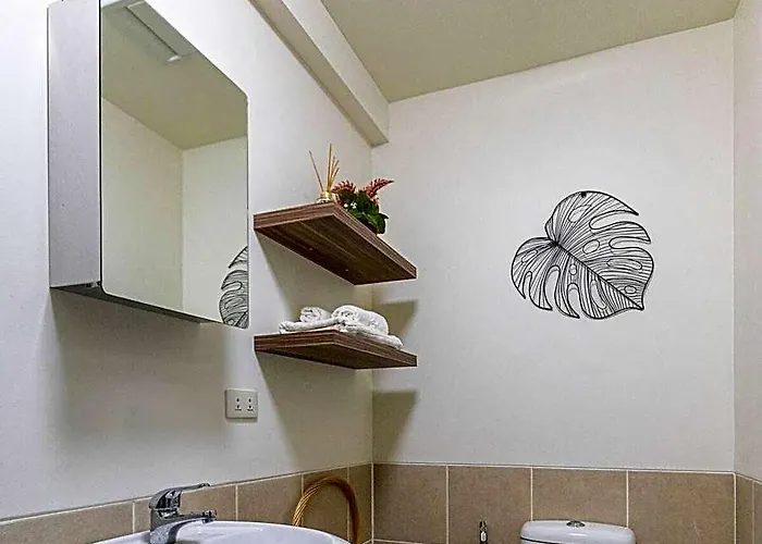 호텔 Cozy 1br Unit W/ Wi-fi+netflix 4*